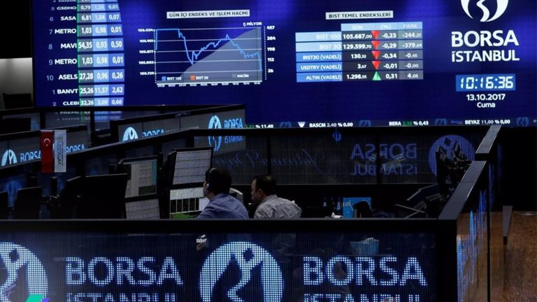 La Bourse démarre la demi-journée en baisse