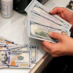 Le dollar continue d&rsquo;évoluer horizontalement… L&rsquo;Iran est surveillé
