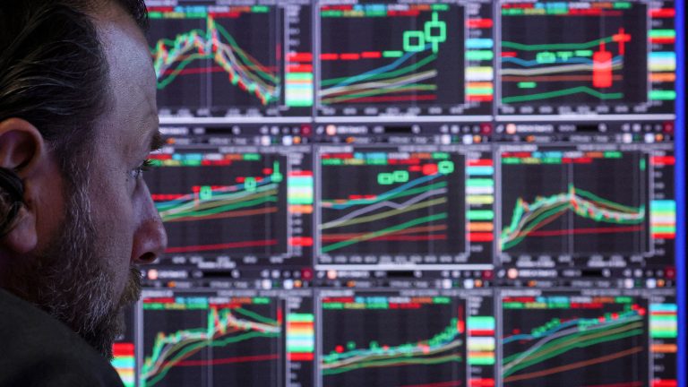 Les marchés mondiaux tentent de se redresser
