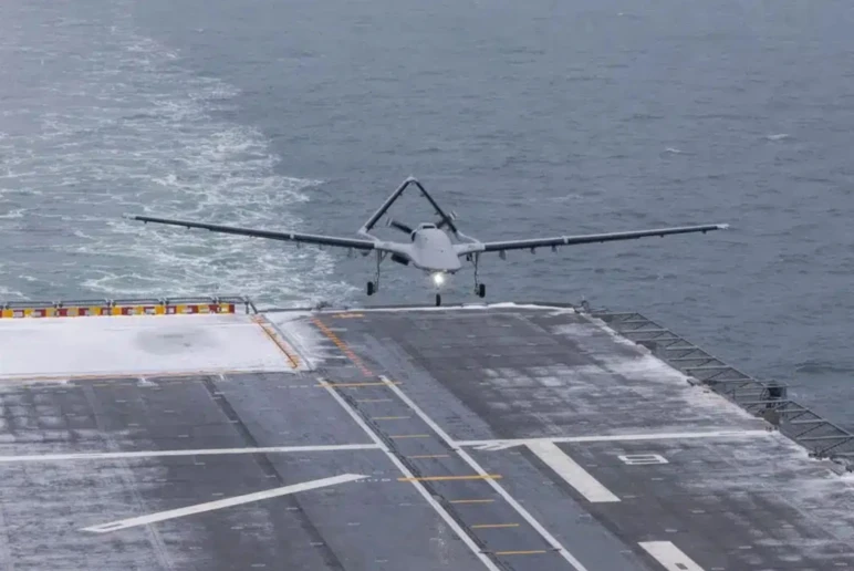 Il a réalisé une première à l’OTAN ! La défense turque dans les médias mondiaux - Photo: 2