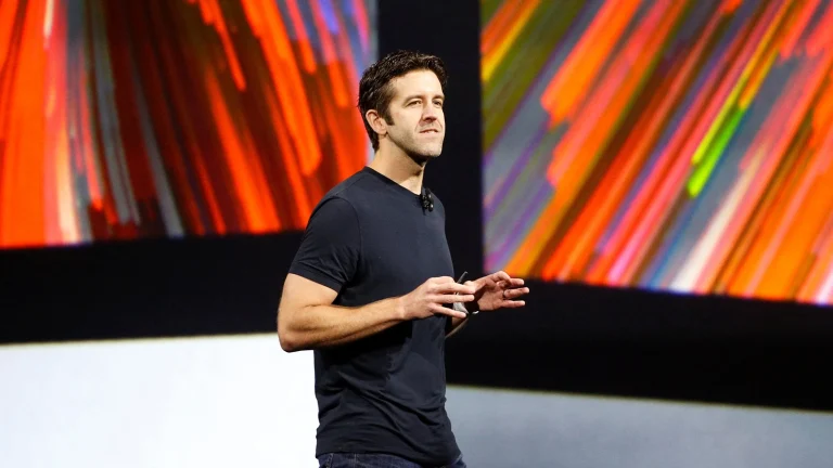 Changement de drapeau chez Apple : annonce d&rsquo;un nouveau PDG