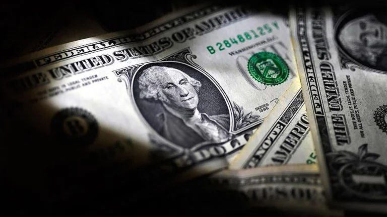Dollar/TL a commencé à évoluer horizontalement… Tous les regards sont tournés vers mercredi