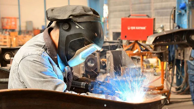 La production industrielle a augmenté après 3 mois