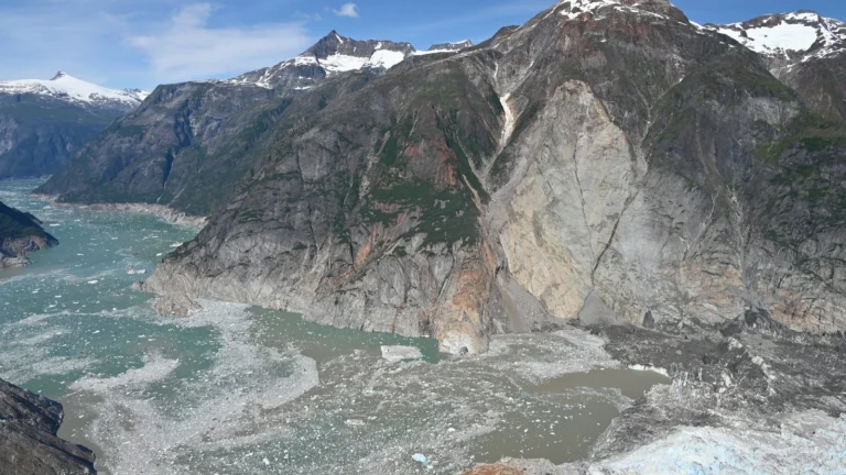 Les détails du tsunami de 481 mètres ont été révélés : ce n&rsquo;est que le début !