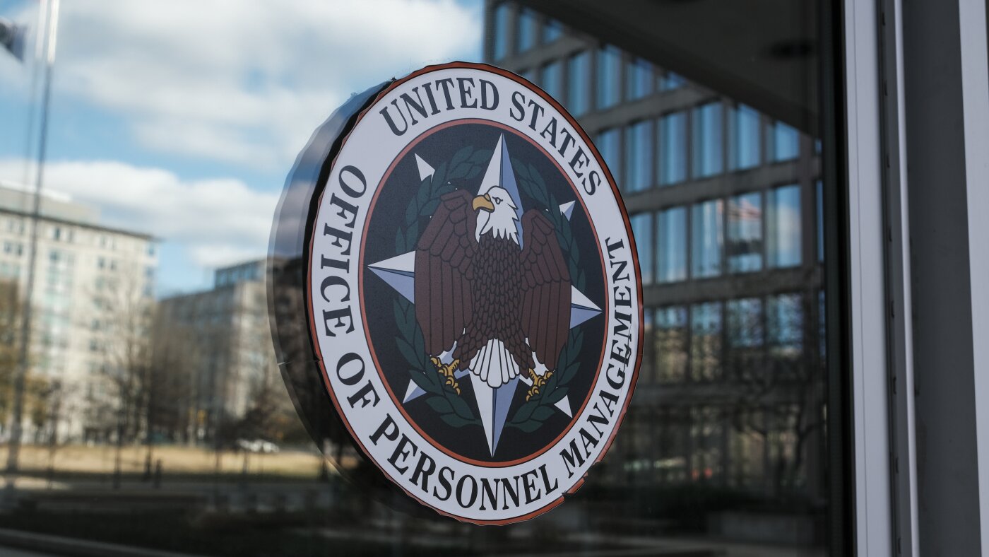 Pour arrêter les fuites, l’administration Trump veut que les employés fédéraux signent les NDA