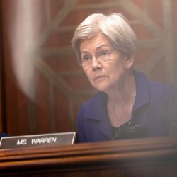 Pourquoi le sénateur Warren a voté non pour Kevin Warsh à la tête de la Fed