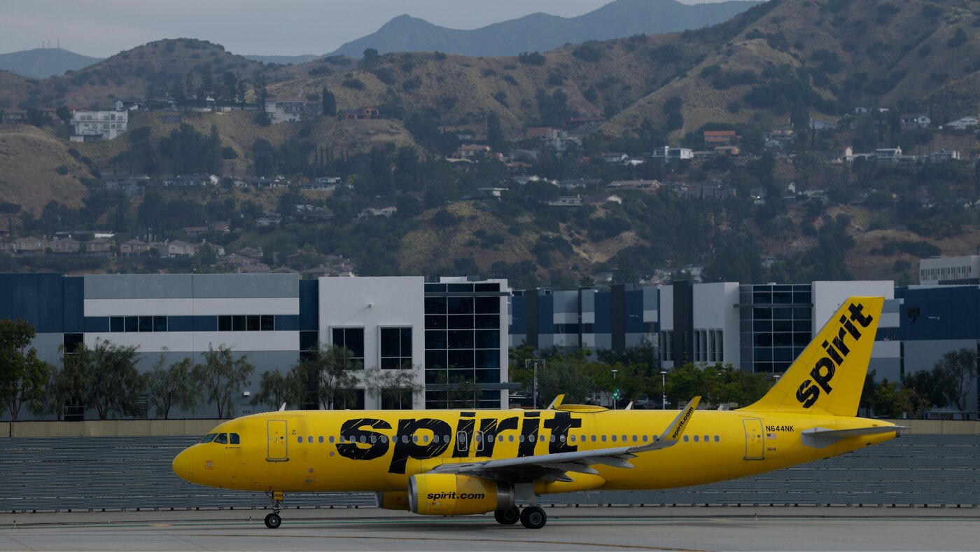 Spirit Airlines, faillite, plans de sauvetage et avenir des vols bon marché : Planet Money : NPR