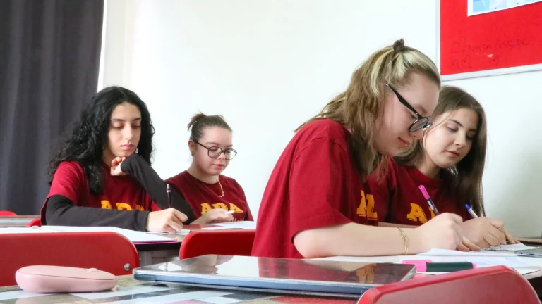 Grand succès de 4 lycéens de Gaziantep : ils ont atteint la finale du concours de la NASA