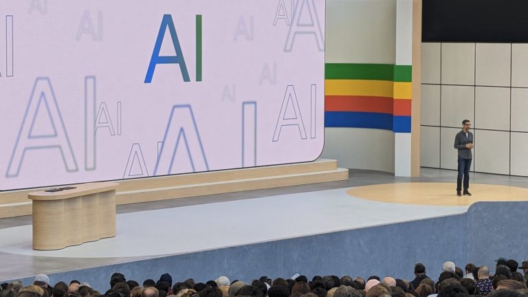 Demandez à l&rsquo;IA ou simplement à Google ? Google apporte un grand changement à un petit champ de recherche