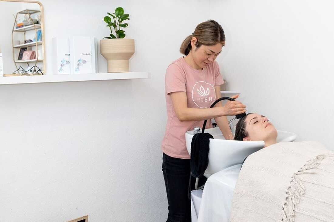 Un prêt accordé à une petite entreprise a aidé Sayuri Tsuchitani à ouvrir sa propre boutique : un spa japonais. Mais aujourd’hui, elle ne serait pas admissible parce que la Small Business Administration a radicalement modifié sa politique de prêt.