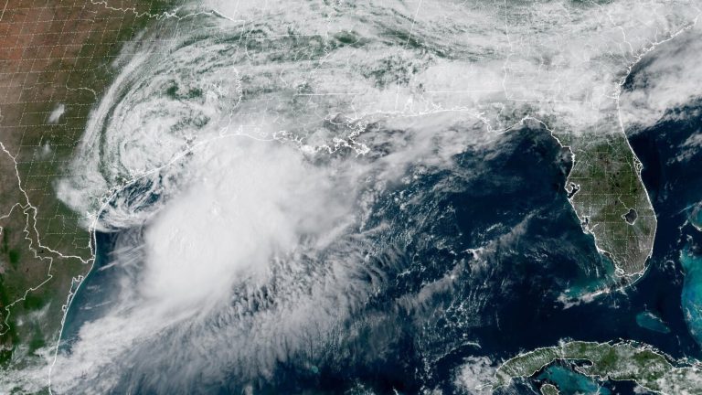 La tempête tropicale Arthur est la première tempête nommée de la saison des ouragans dans l&rsquo;Atlantique.