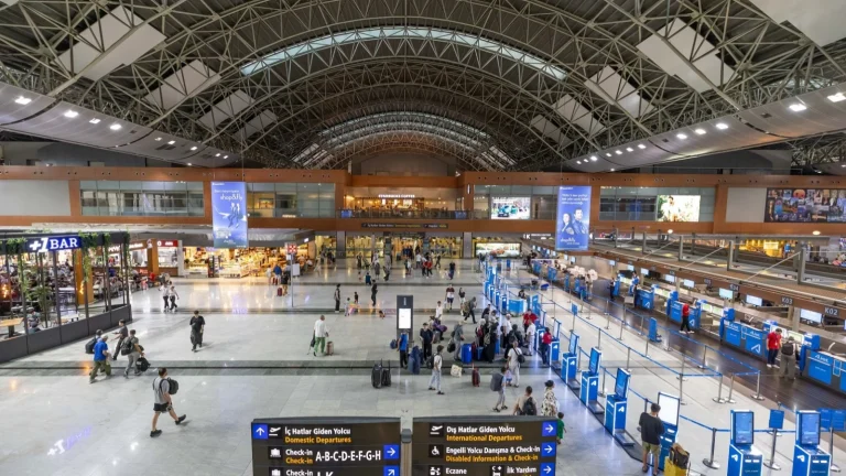 L&rsquo;aéroport Sabiha Gökçen a battu dimanche un record de passagers