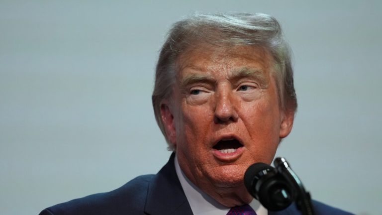 Le gouvernement américain va abandonner ses réclamations fiscales contre Trump dans le cadre de l&rsquo;élargissement du règlement avec l&rsquo;IRS