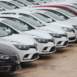 Le marché automobile continue de se contracter