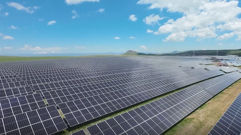 BİM a mis en service son 27ème investissement dans une centrale solaire à Ağrı