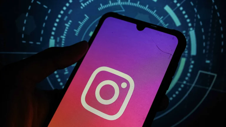 Instagram tente quelque chose : l&rsquo;ère des algorithmes est en train de changer