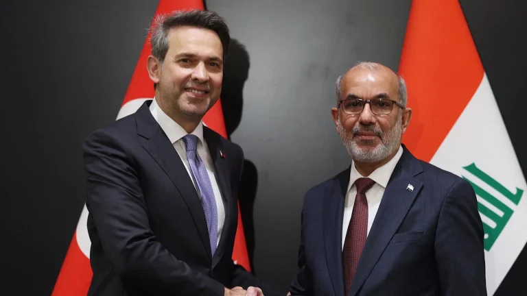 Le ministre de l&rsquo;Énergie et des Ressources naturelles Bayraktar est en Irak