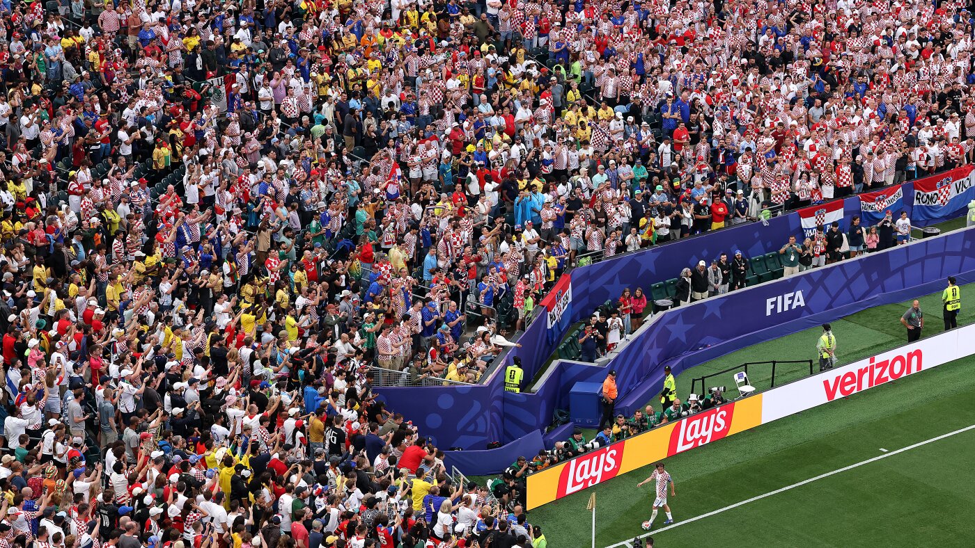 Les huitièmes de finale de la Coupe du monde se heurtent à une énorme vague de chaleur