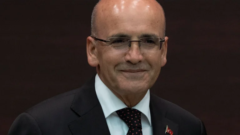 Şimşek: les attentes en matière d&rsquo;inflation s&rsquo;améliorent