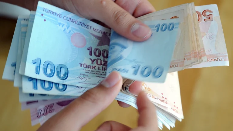 Avertissement de l&rsquo;expert SSI Karakaş : le soutien au salaire minimum peut être perdu pour ceux qui ne signalent pas le pourboire