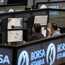 La bourse a enregistré des ventes bénéficiaires dans la première moitié de la journée