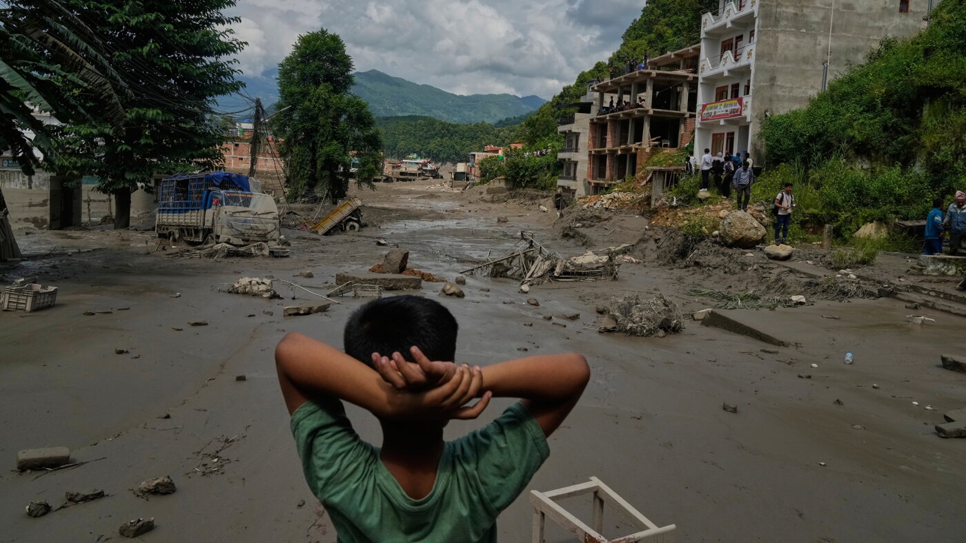 La fonte des glaciers a contribué aux inondations meurtrières au Népal. On peut s'attendre à plus de ce genre