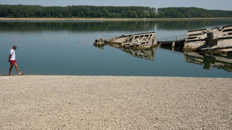 La vague de chaleur en Europe alimente la sécheresse, les incendies de forêt et les craintes concernant l&rsquo;approvisionnement énergétique
