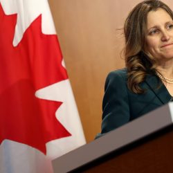 Chrystia Freeland a négocié avec Trump. Maintenant, elle regarde une guerre commerciale se dérouler