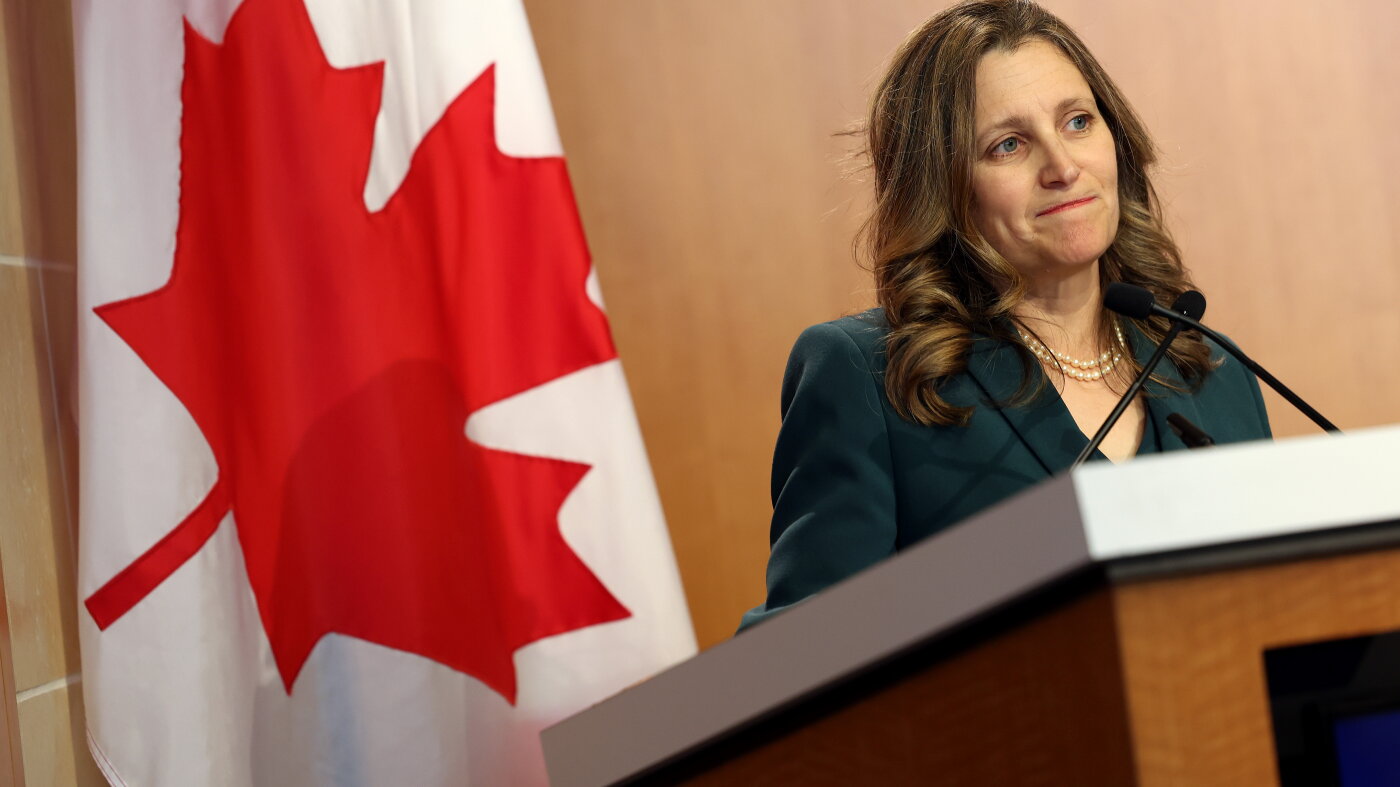 Chrystia Freeland a négocié avec Trump. Maintenant, elle regarde une guerre commerciale se dérouler