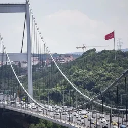 Décision de privatisation sur 30 ans pour les ponts et les autoroutes