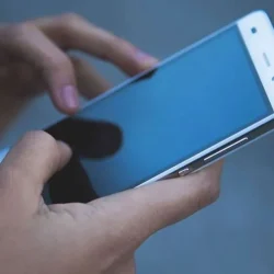 Deuxième prix pour le téléphone, IMEI coûte 70 000