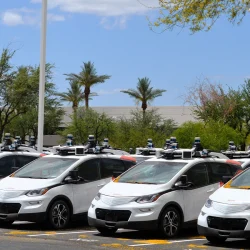 Les routes étroites sont un gros problème ! L’ère des taxis sans conducteur a commencé en Europe
