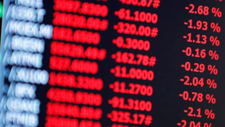 Les ventes se sont accélérées sur les marchés obligataires mondiaux