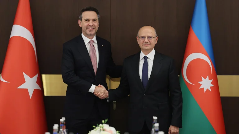 Ministre Bayraktar: Nous allons pousser plus loin la coopération énergétique entre la Turquie et l&rsquo;Azerbaïdjan