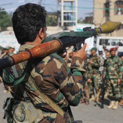 Pourquoi les gains des Houthis au Yémen pourraient faire monter encore les prix du gaz : NPR