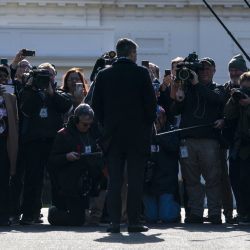 Un journaliste autrefois exclu de la Maison Blanche affirme que cette interdiction des médias est différente