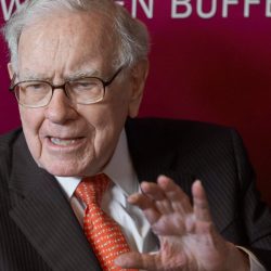Warren Buffett quitte son poste de président de Berkshire Hathaway