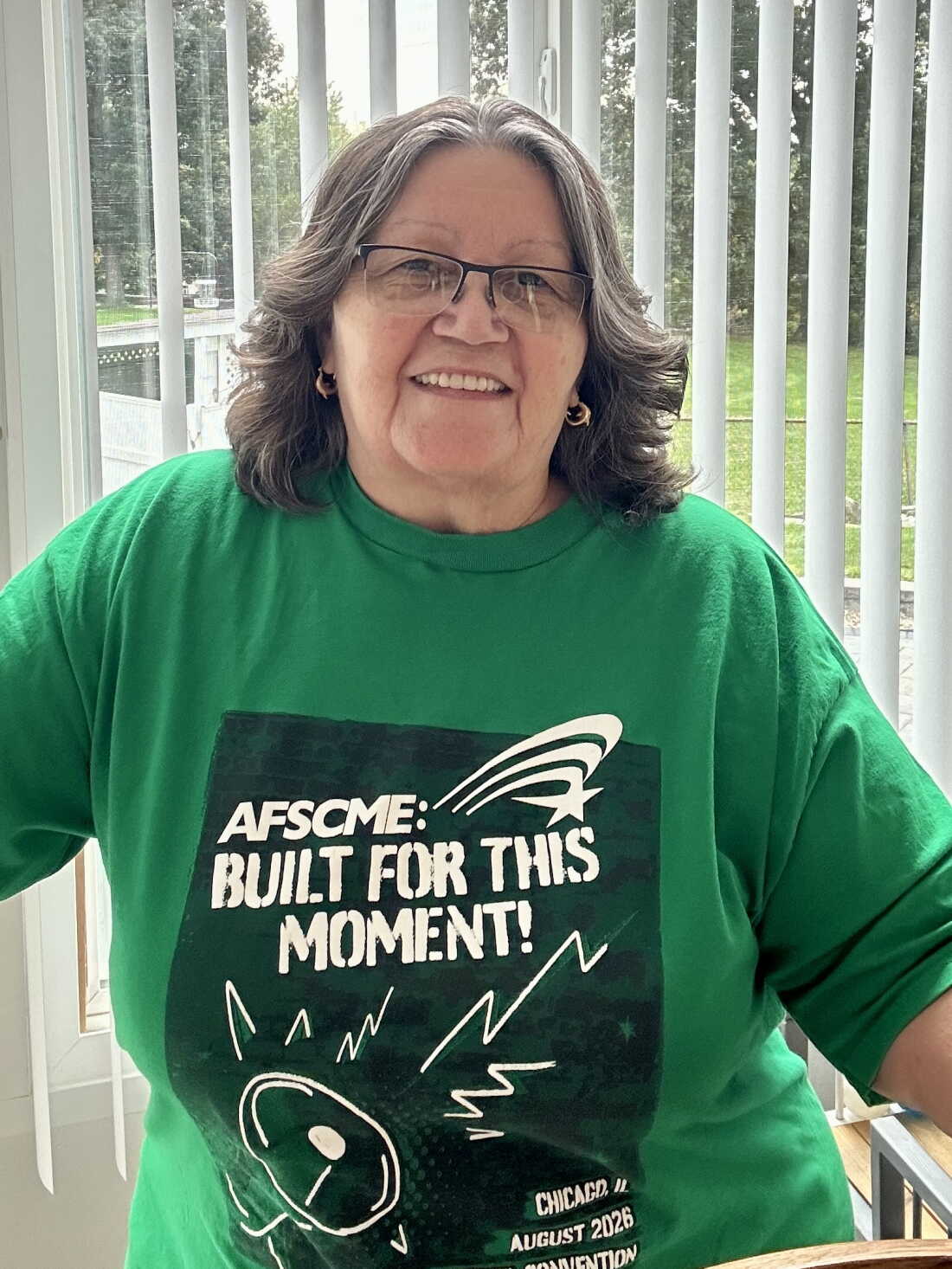 En tant que secrétaire-trésorière du chapitre 1184 des retraités de l'AFSCME, Patty Taylor a dirigé une campagne d'écriture de cartes postales, exhortant les autres membres de l'AFSCME à voter pour Sherrod Brown.