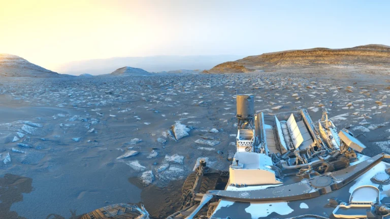 5000ème jour sur Mars ! Vue imprenable depuis Curiosity