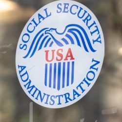 Des prestations de sécurité sociale pour bénéficier d’un coup de pouce. Et Hasan Piker défend sa rhétorique