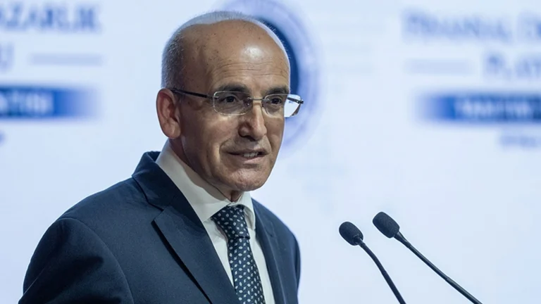 Évaluation du solde actuel par le ministre Şimşek