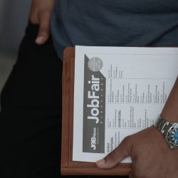 Il faut plus de temps pour trouver un nouvel emploi après en avoir perdu un