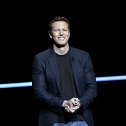 La nouvelle ère hollywoodienne commence avec une méga-fusion épique entre Paramount et Warner Bros.