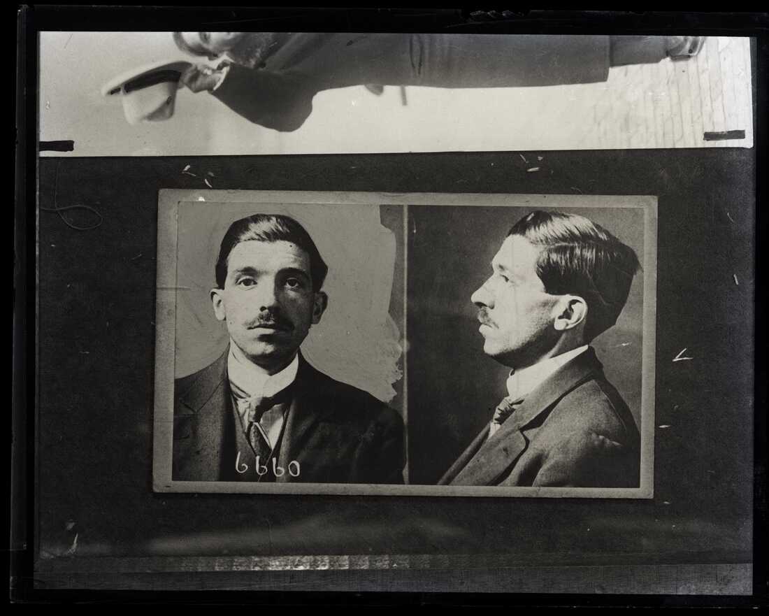 Charles Ponzi, 1920.