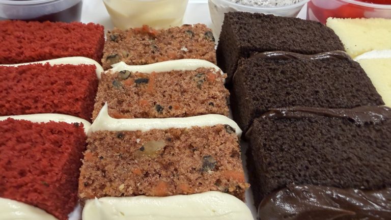 Les mariages coûtent cher. Que diriez-vous d&rsquo;un gâteau d&rsquo;épicerie ?