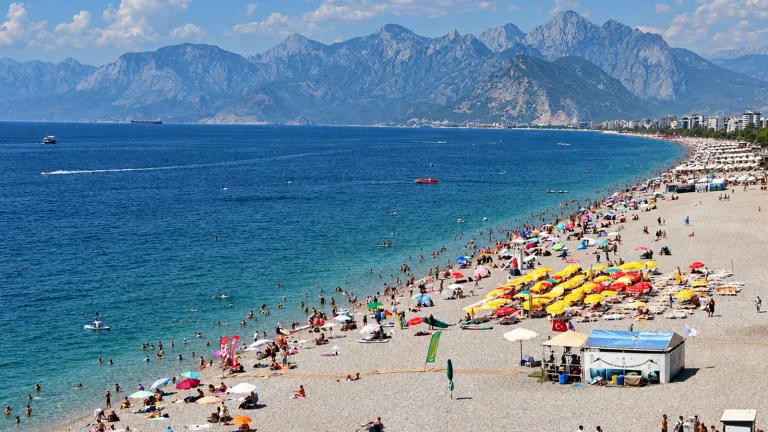 L&rsquo;évasion de la chaleur a commencé à Antalya !